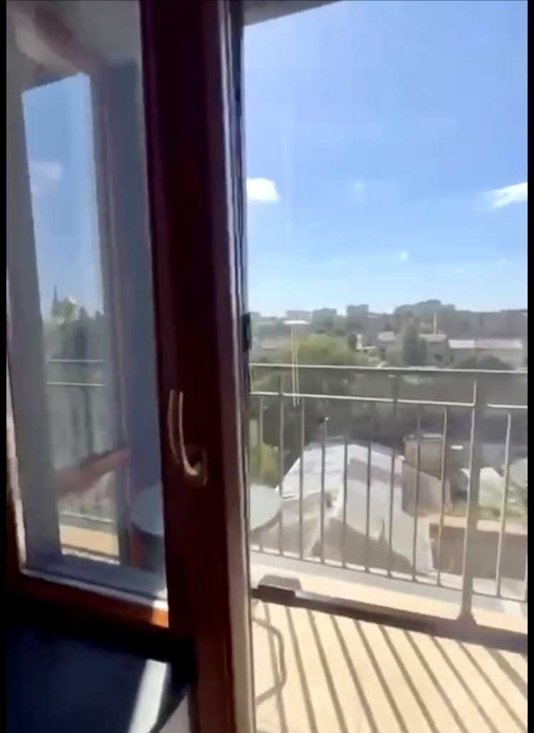 1877786287503611