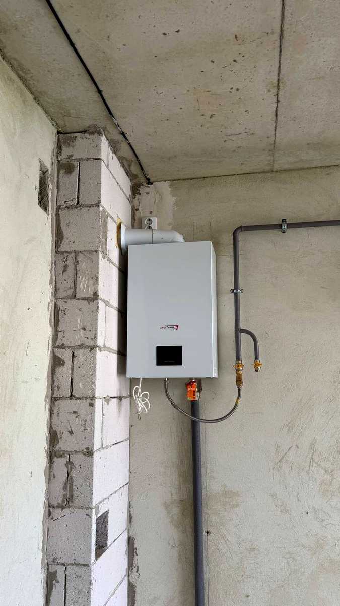 1877792788441404