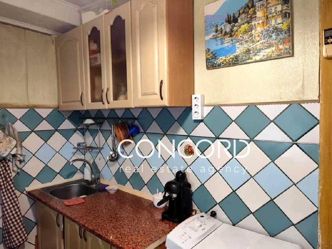1877793244023016