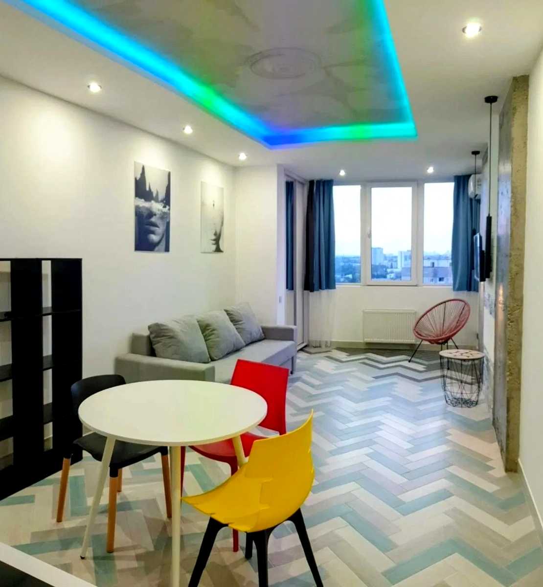 1877797007577086
