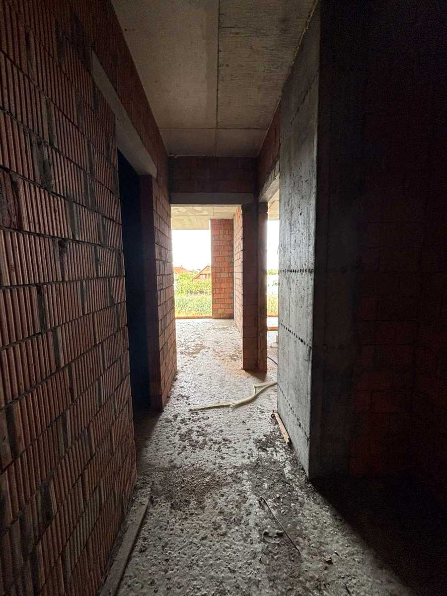 1877824580252839