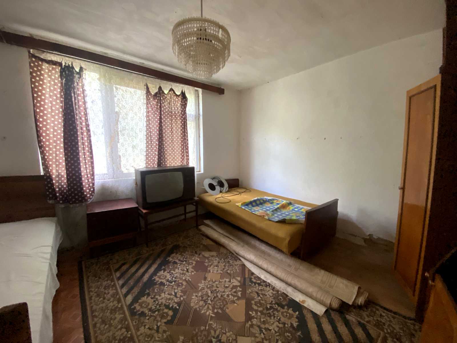 1877825480410577