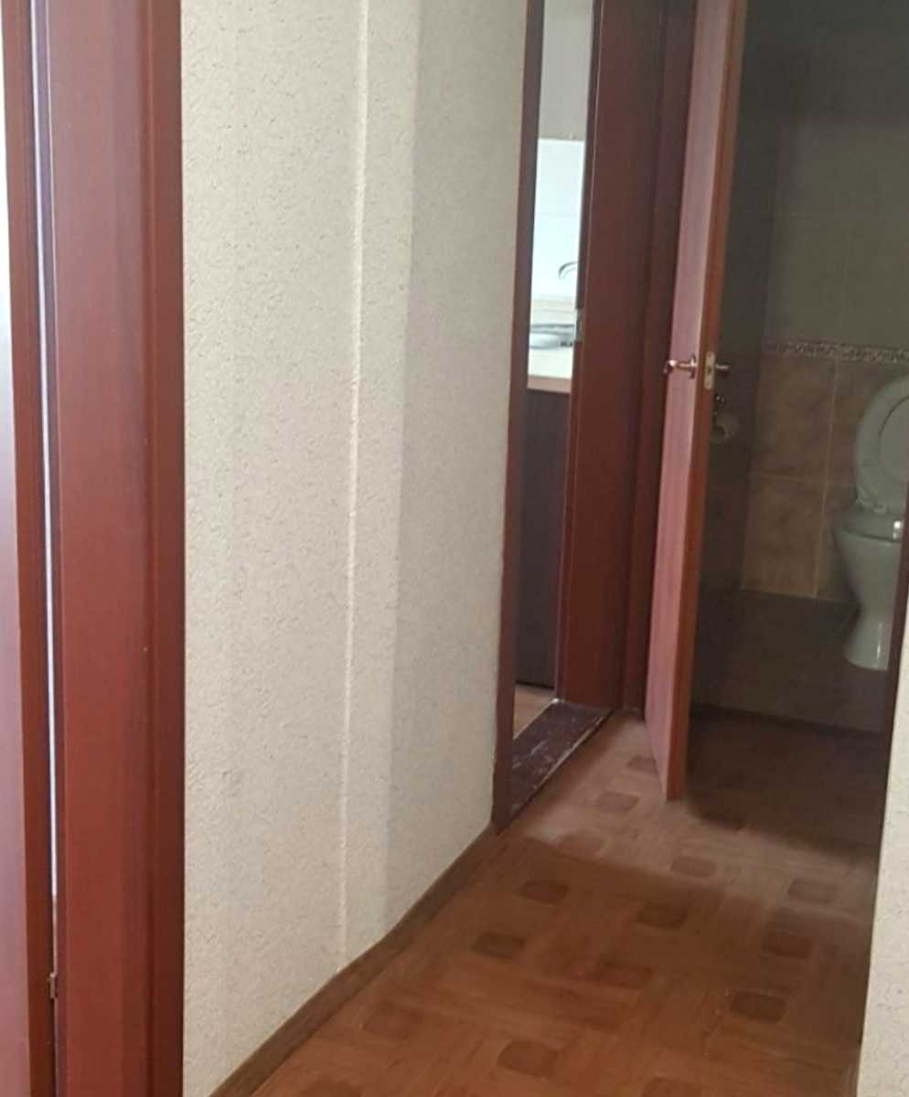 1877825686392570