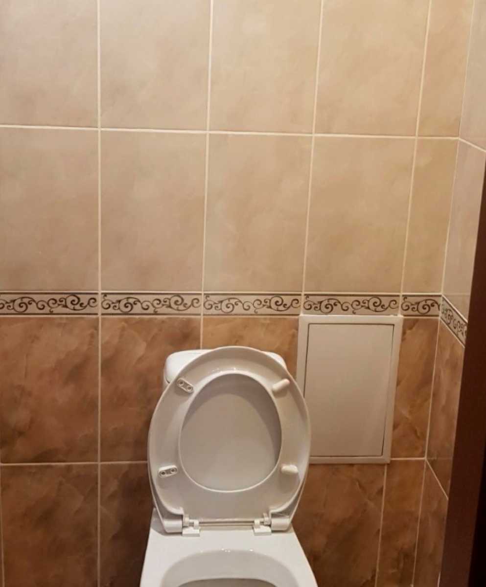 1877825687000403
