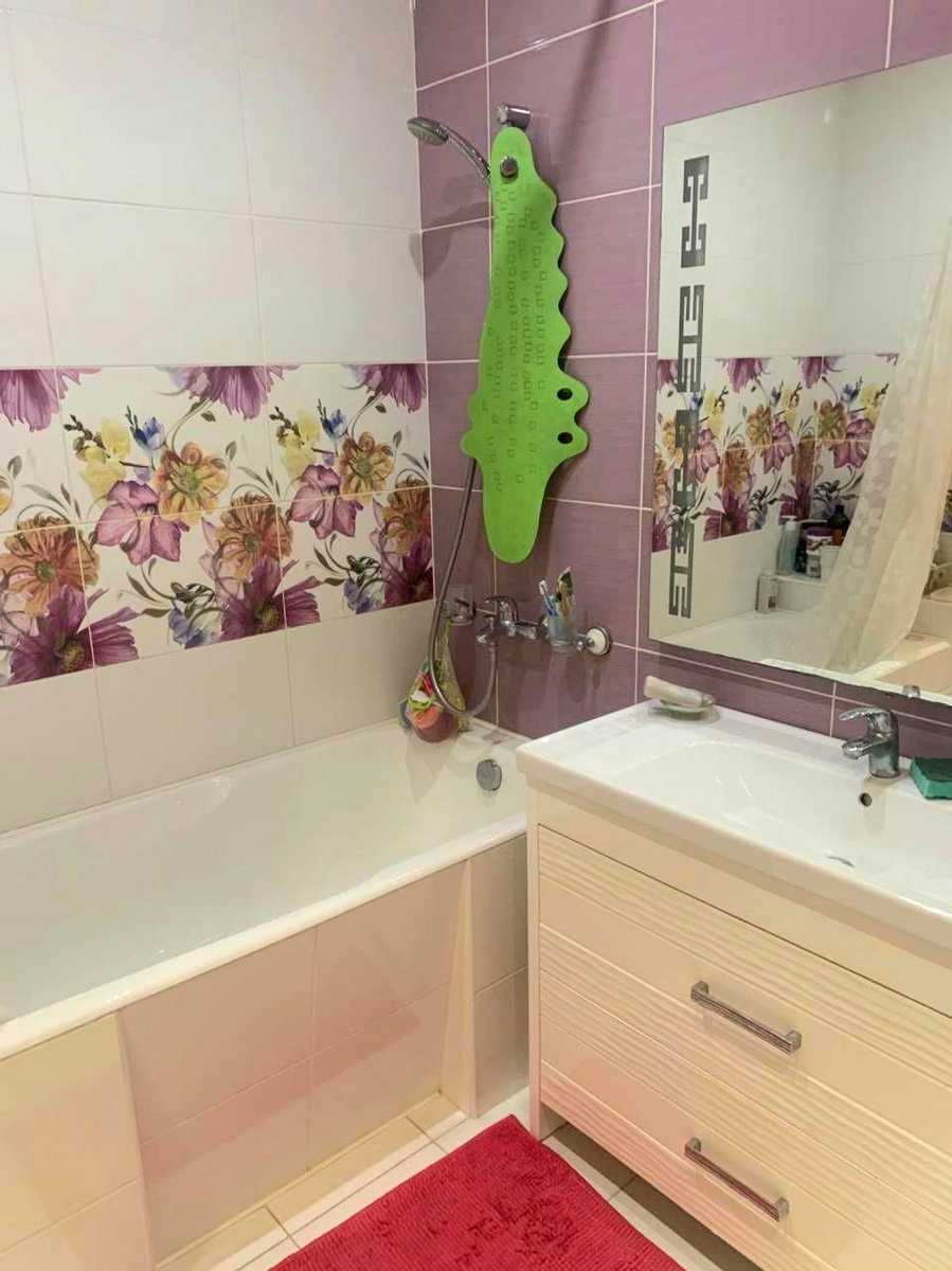 1877829400465939