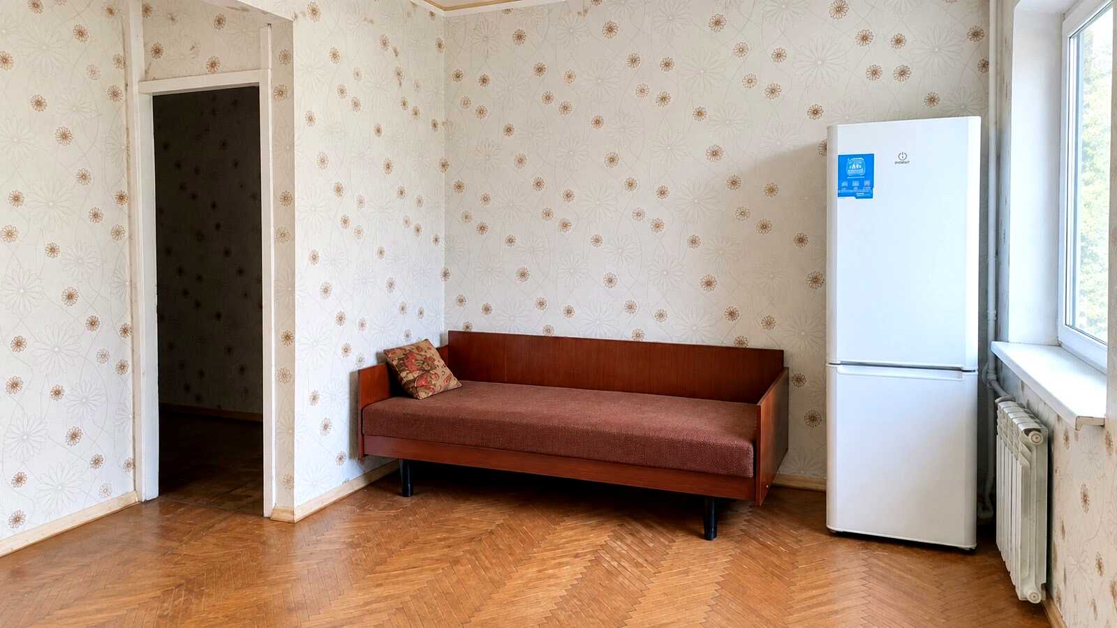 1877829494656000