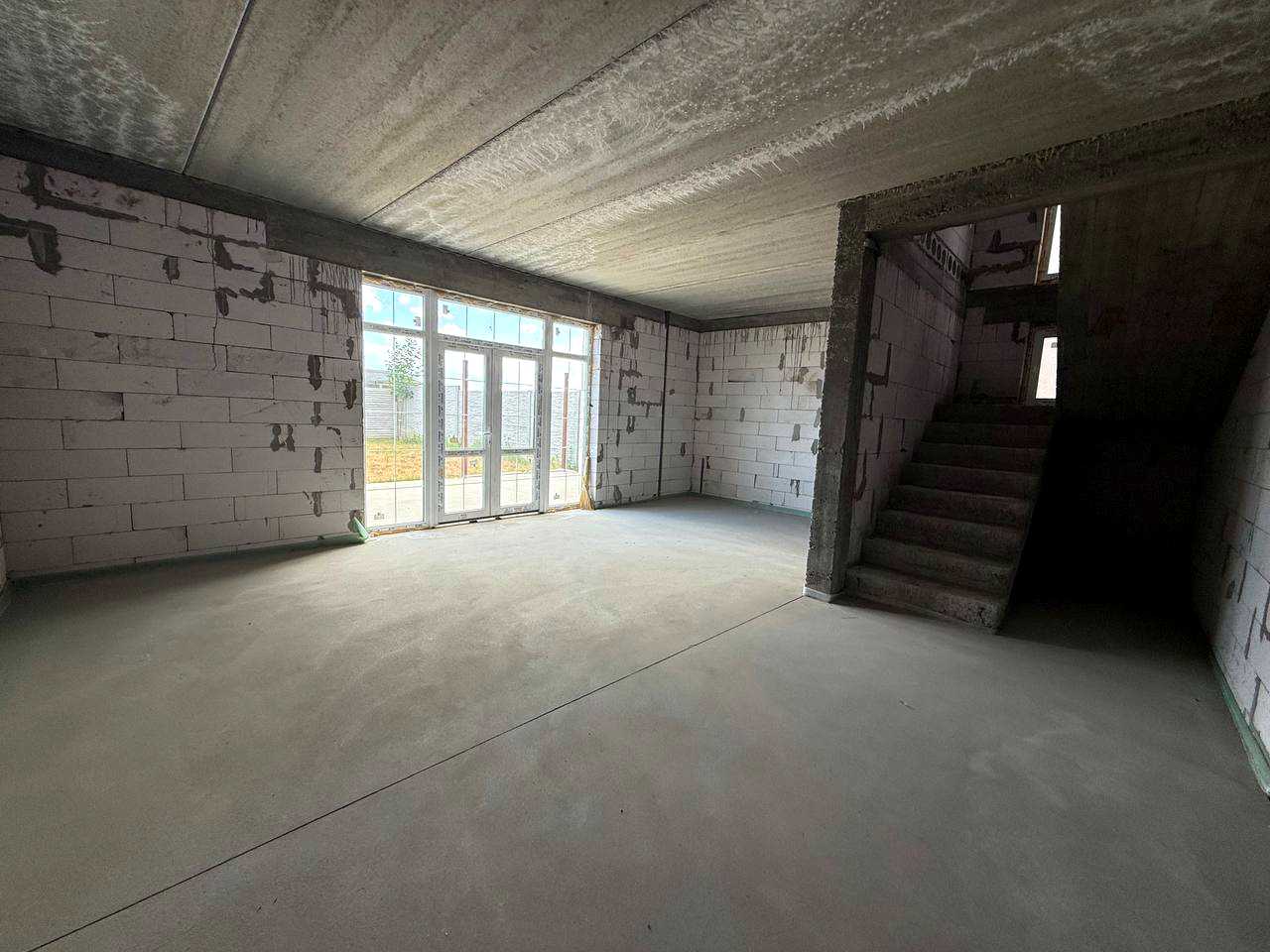 1877830163428662