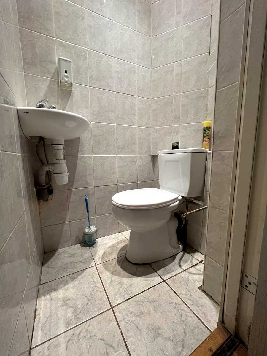 1877830382679381