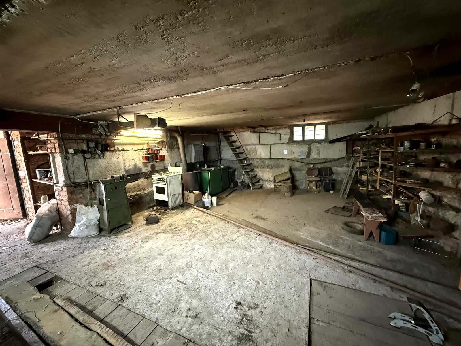 1877833451082254