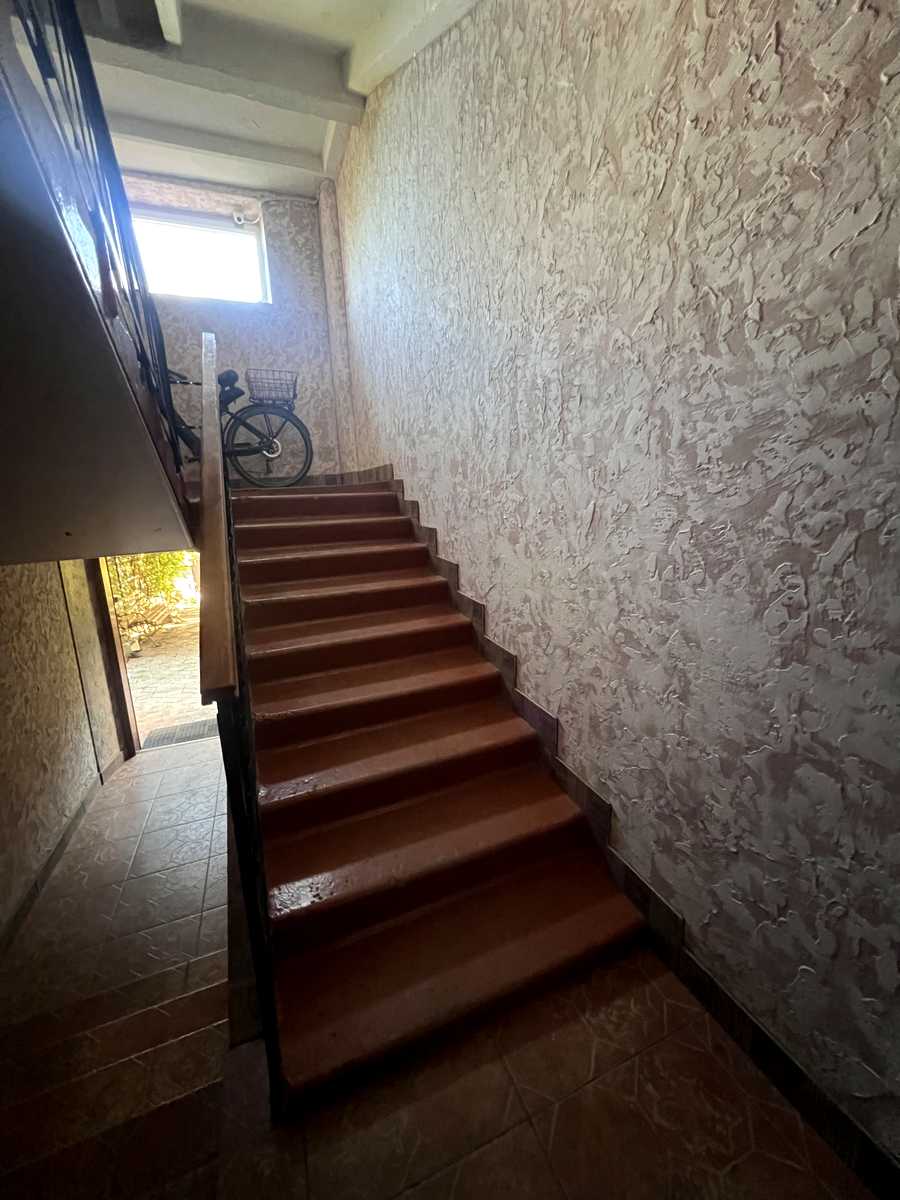 1877833590892898