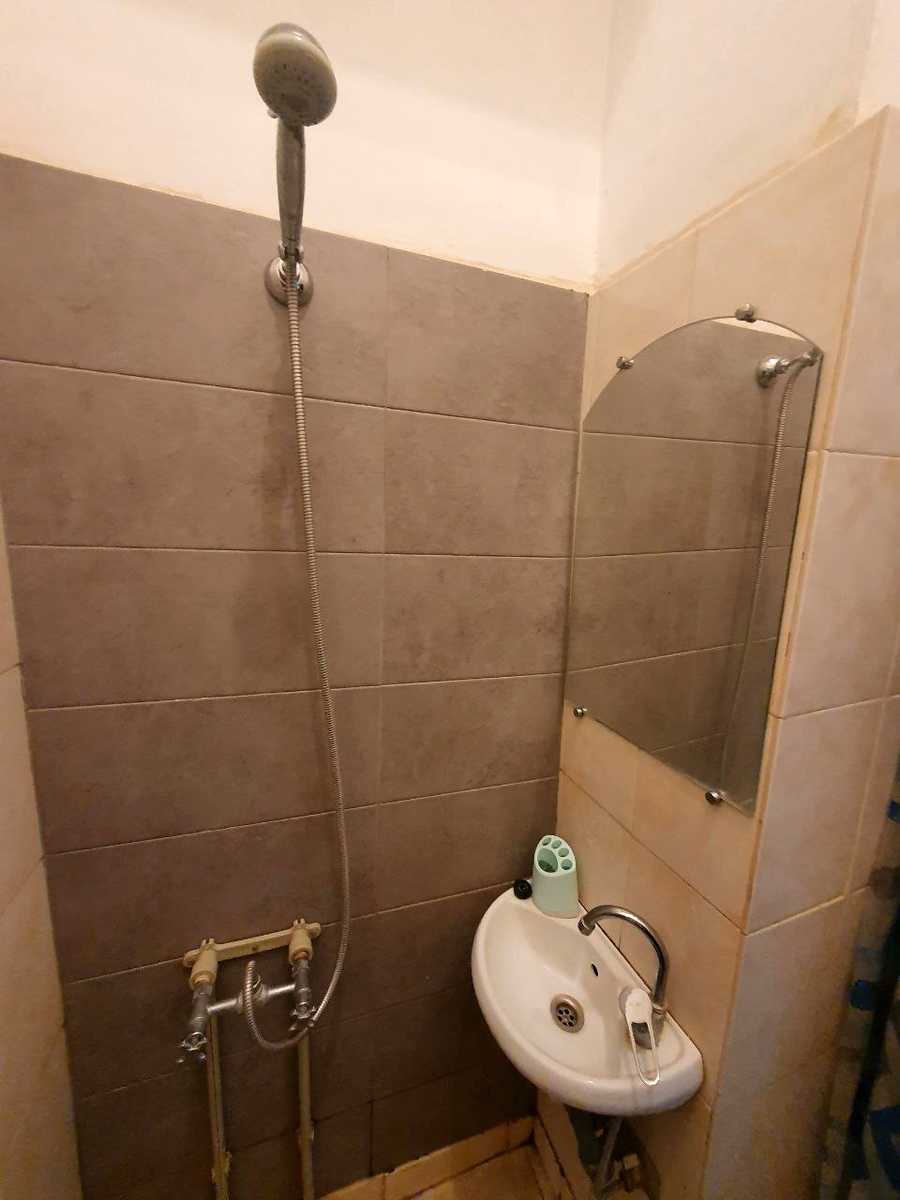 1877833712484208