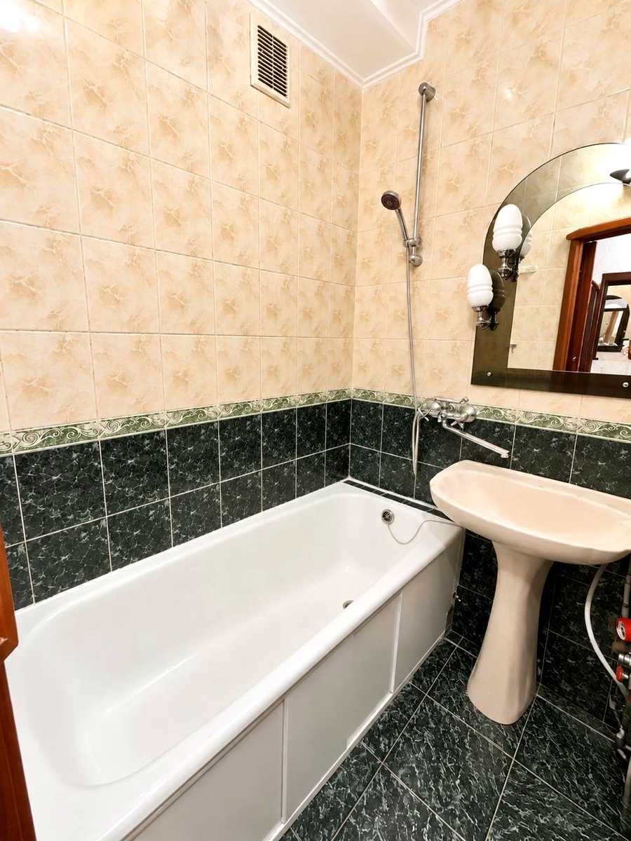 1877833984695812