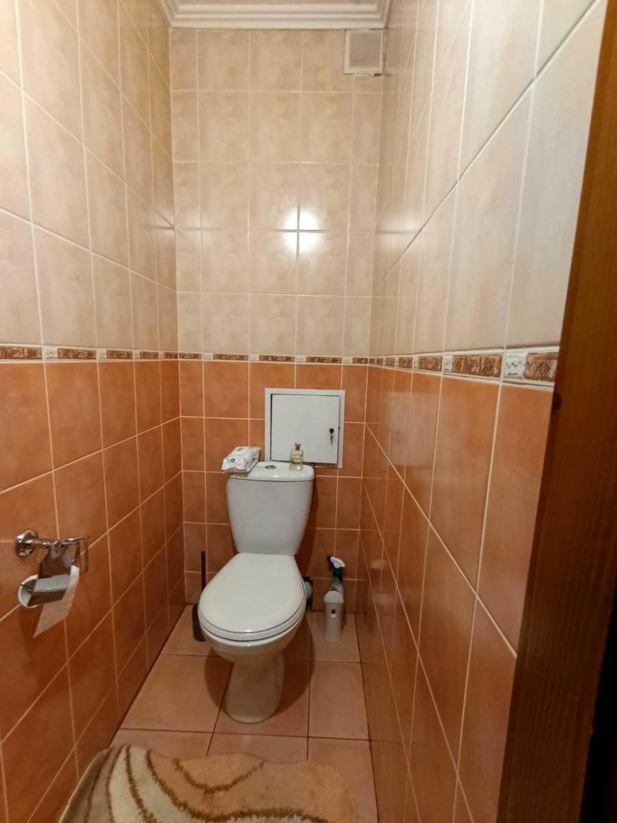 1877834586611675