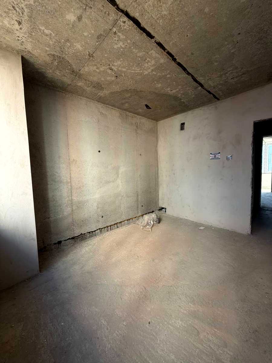 1877834778104115