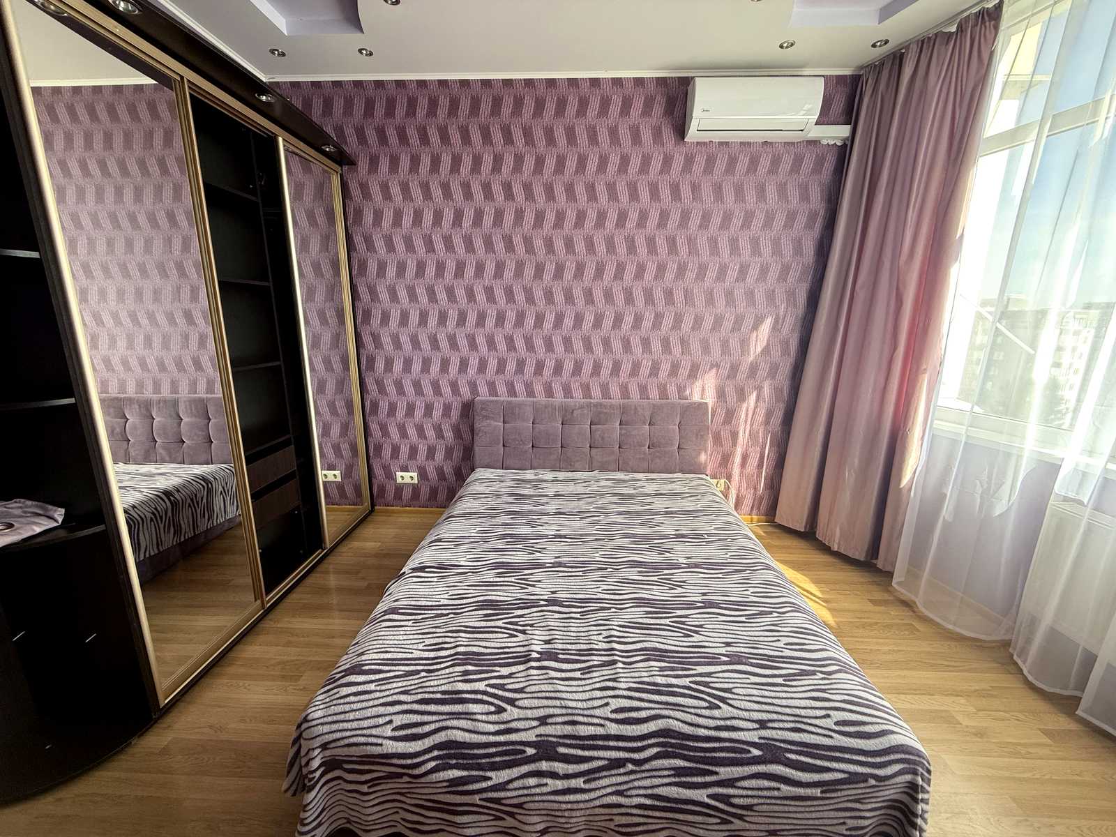 1877835335688808