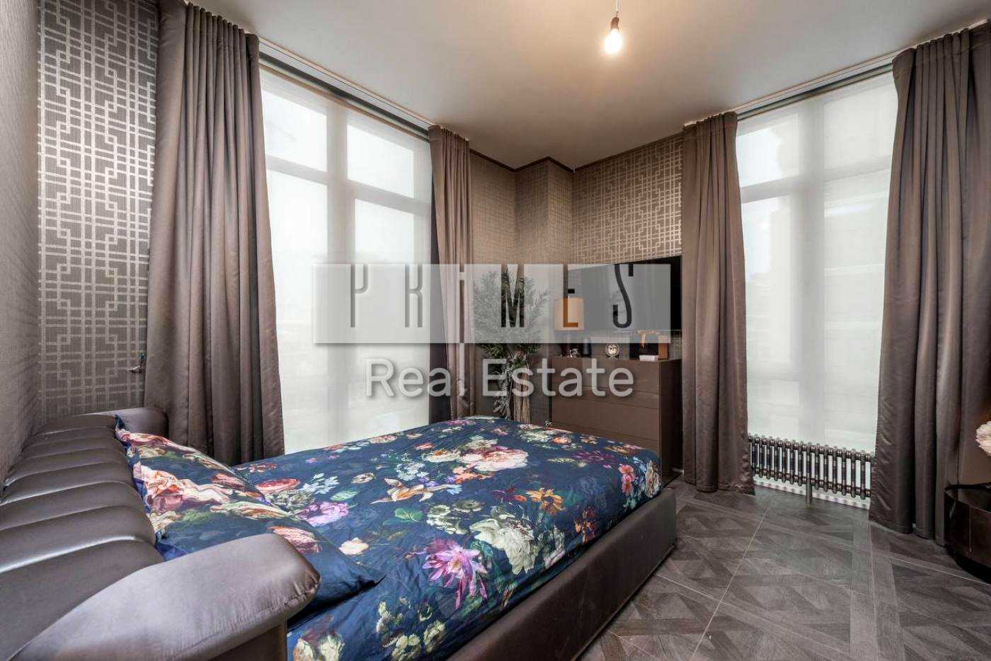 1877835561059424