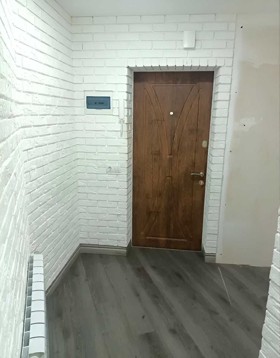 1877836593635058