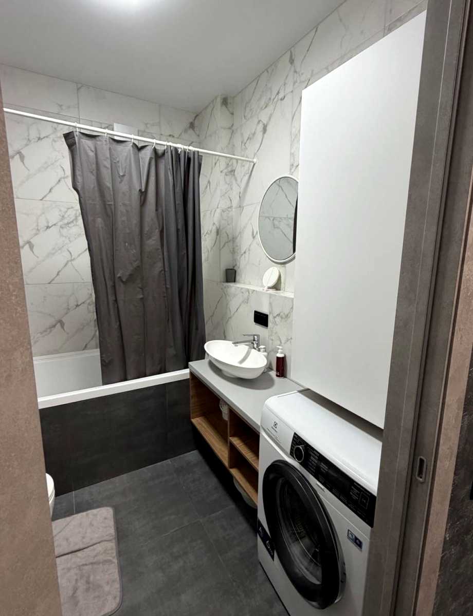 1877836751864508