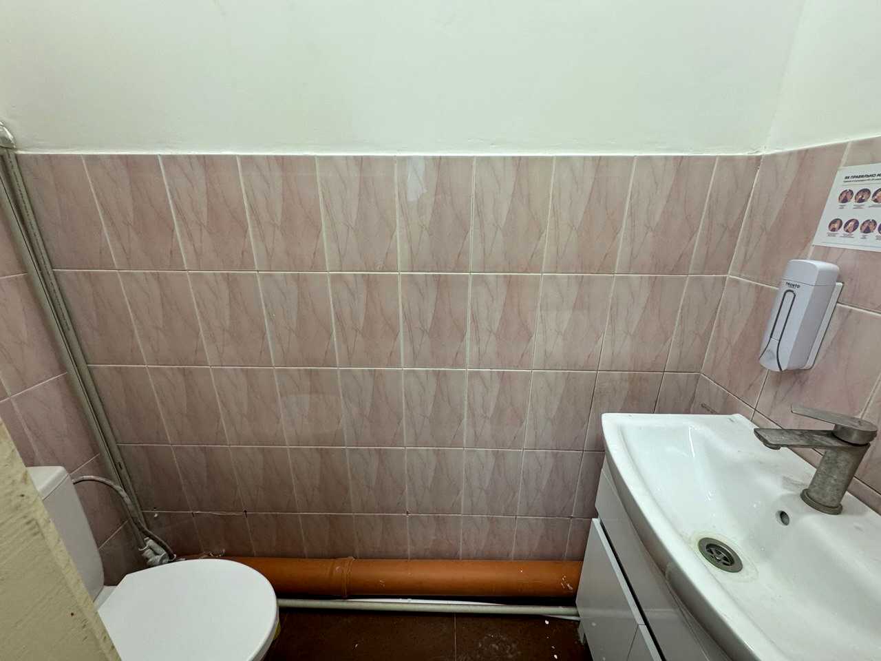 1877837097755237