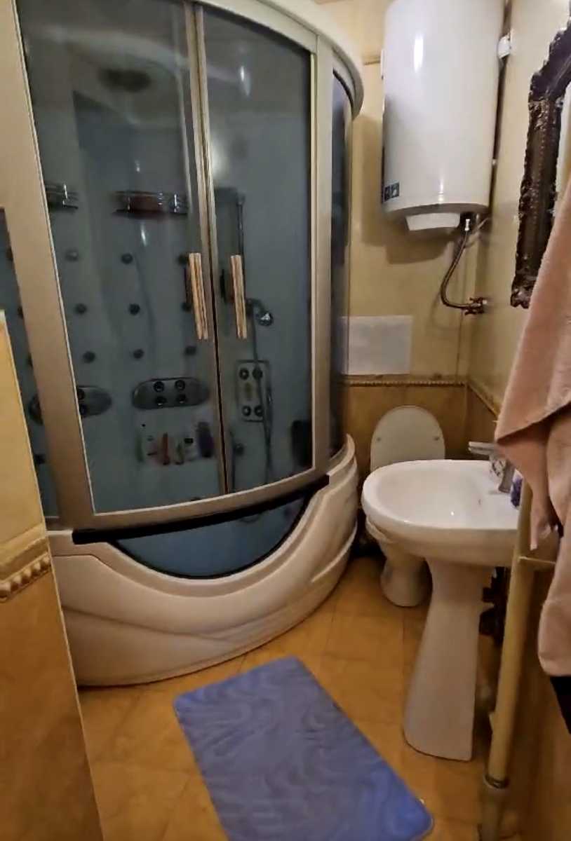 1877837665075582