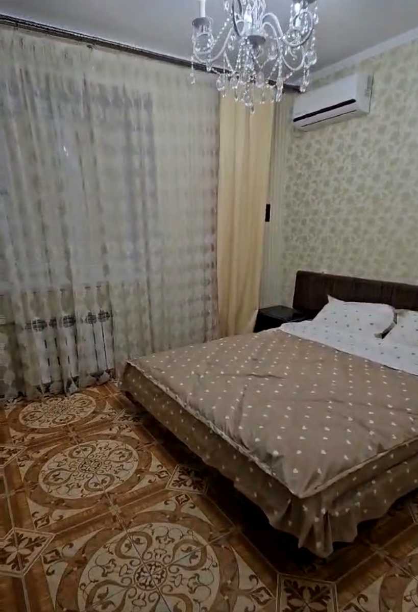 1877837678891036