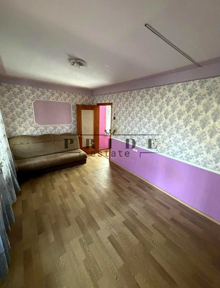 1877838049103439