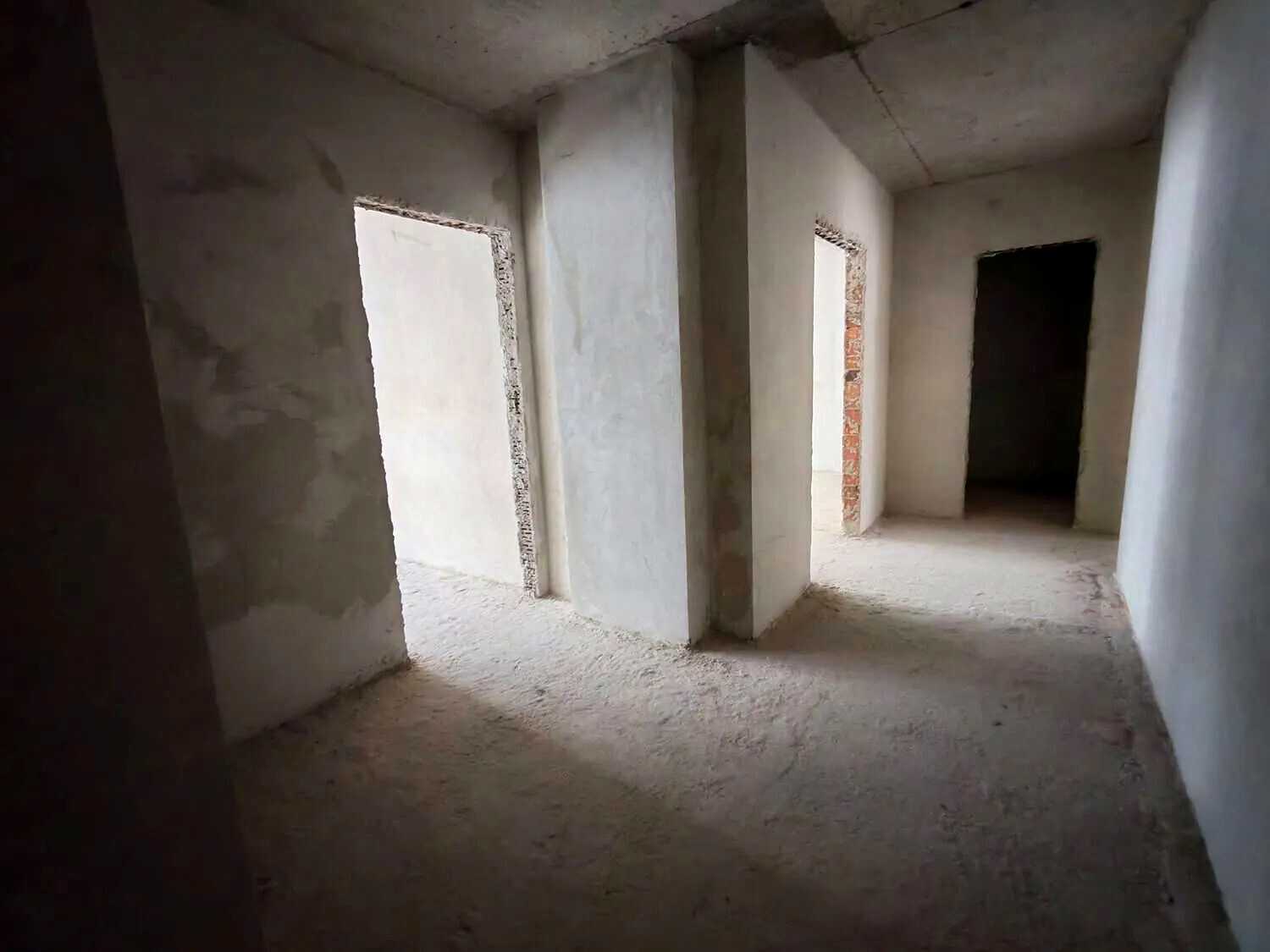 1877838230625978