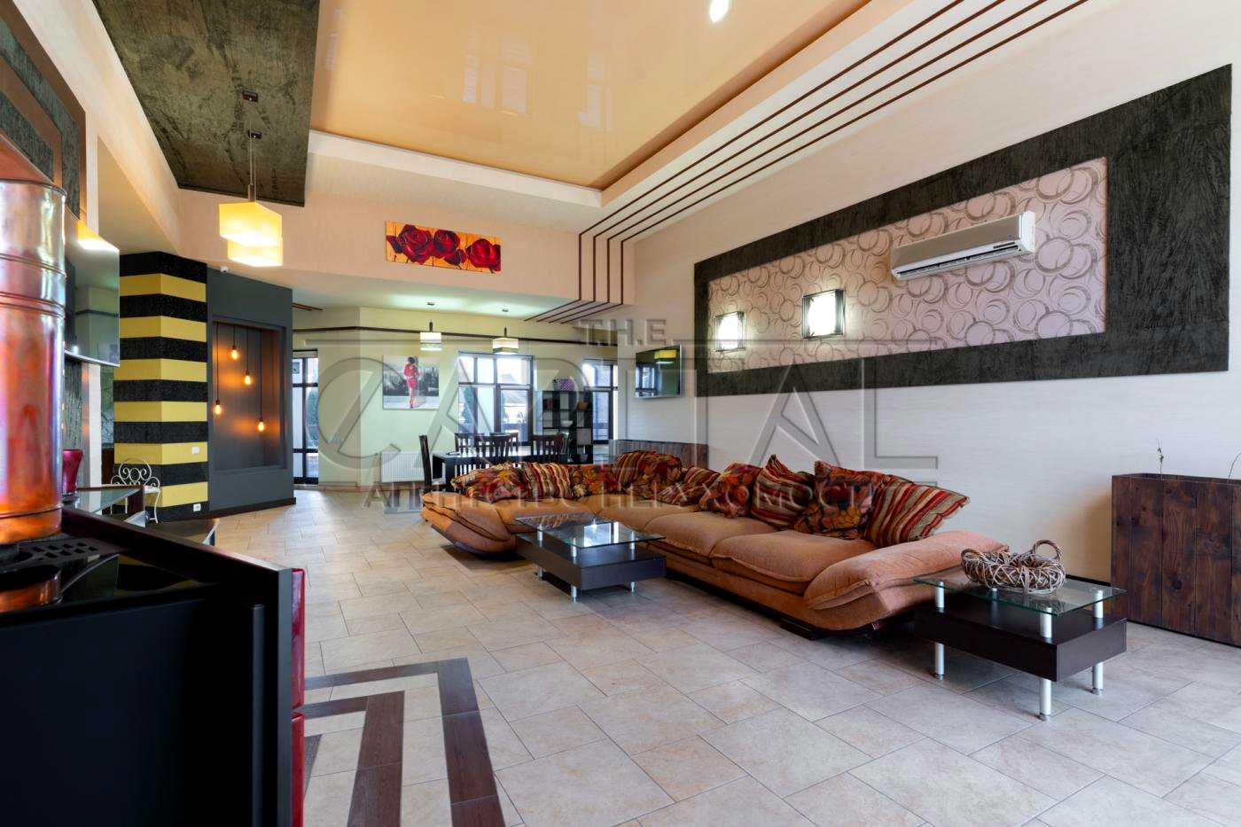 1877838742768640
