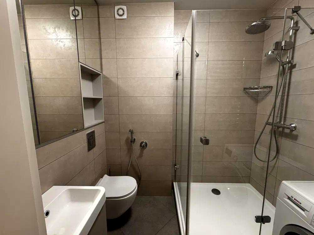 1877839581760030