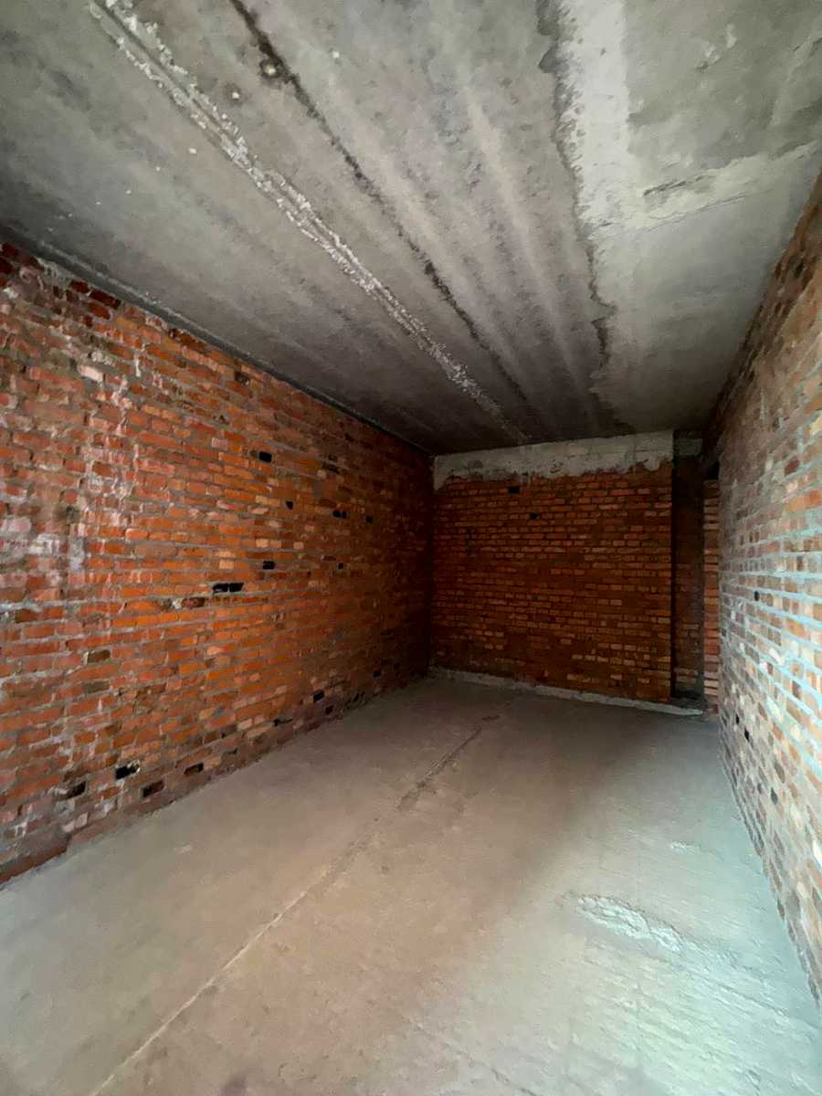 1877840131360743