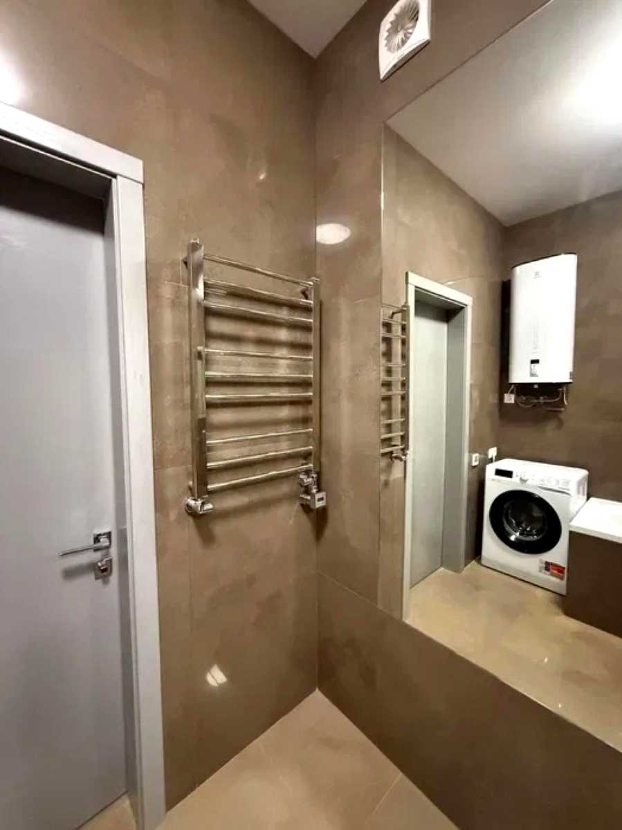 1877840703046182