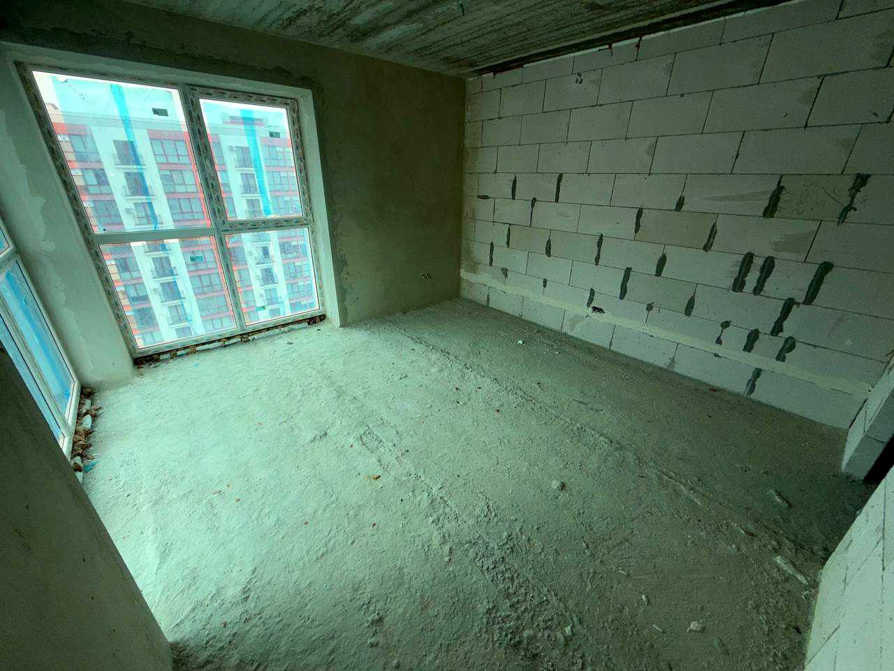 1877840811716330