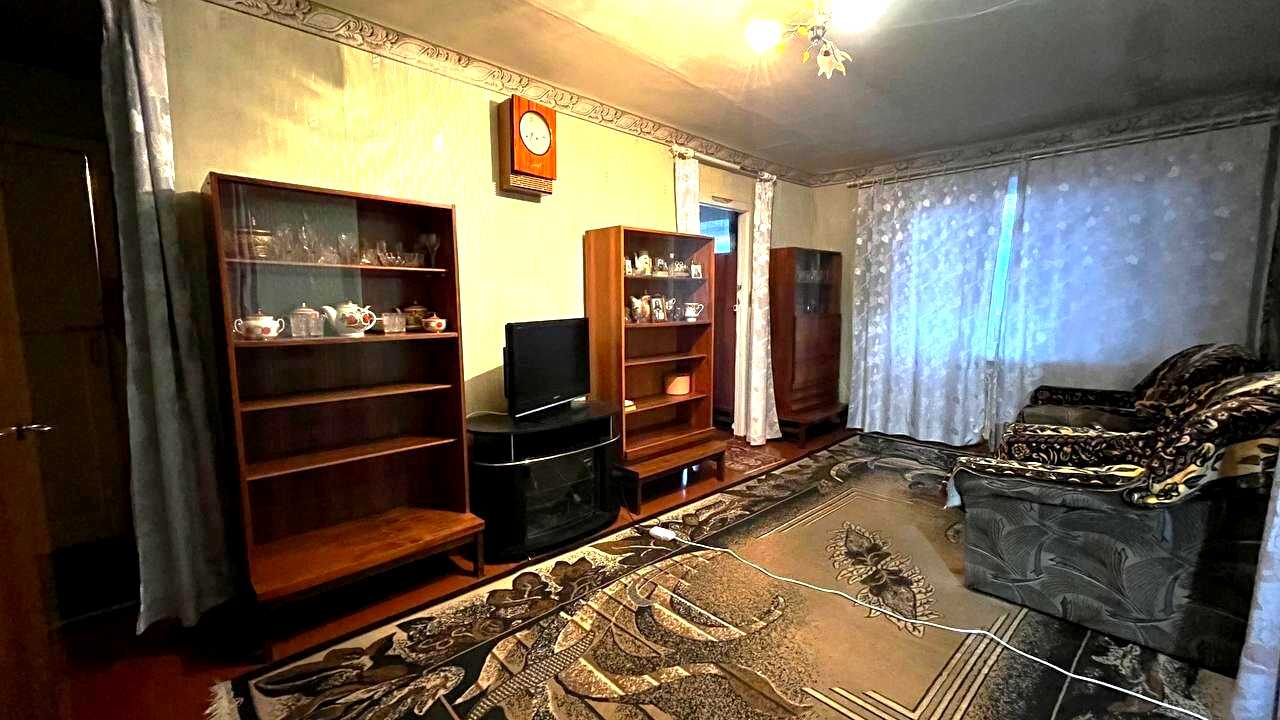 1877840861323376