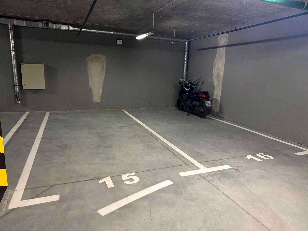 1877841214049417
