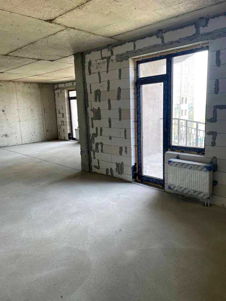 1877841315955359