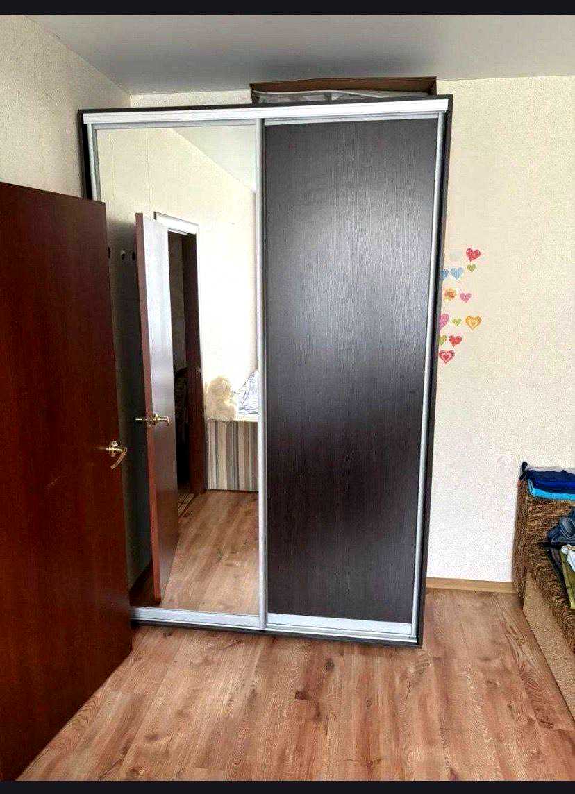 1877842663937821