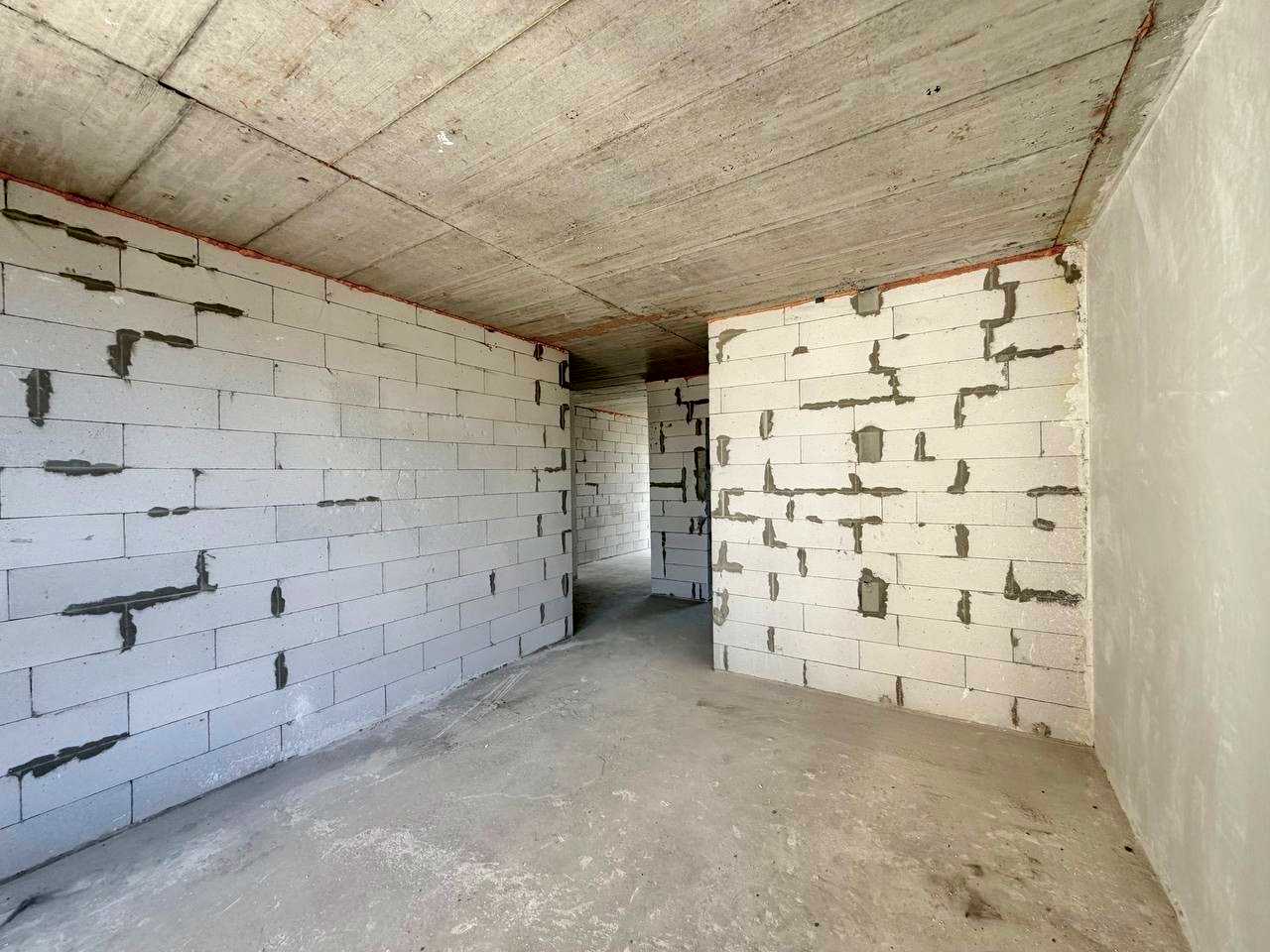 1877842839947270