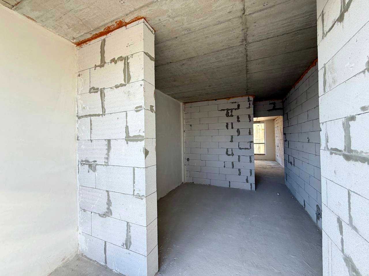 1877842857045696