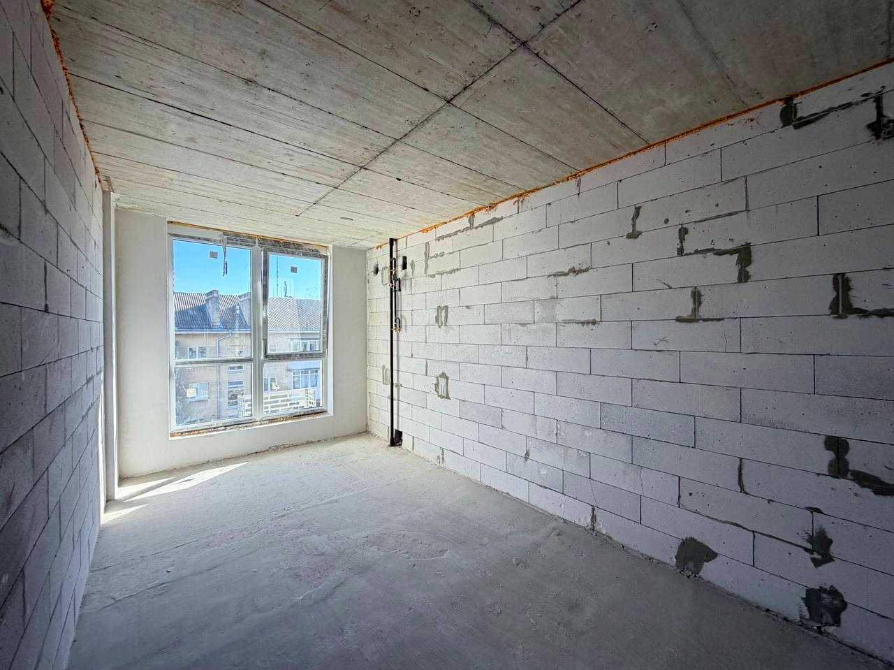 1877842859280358