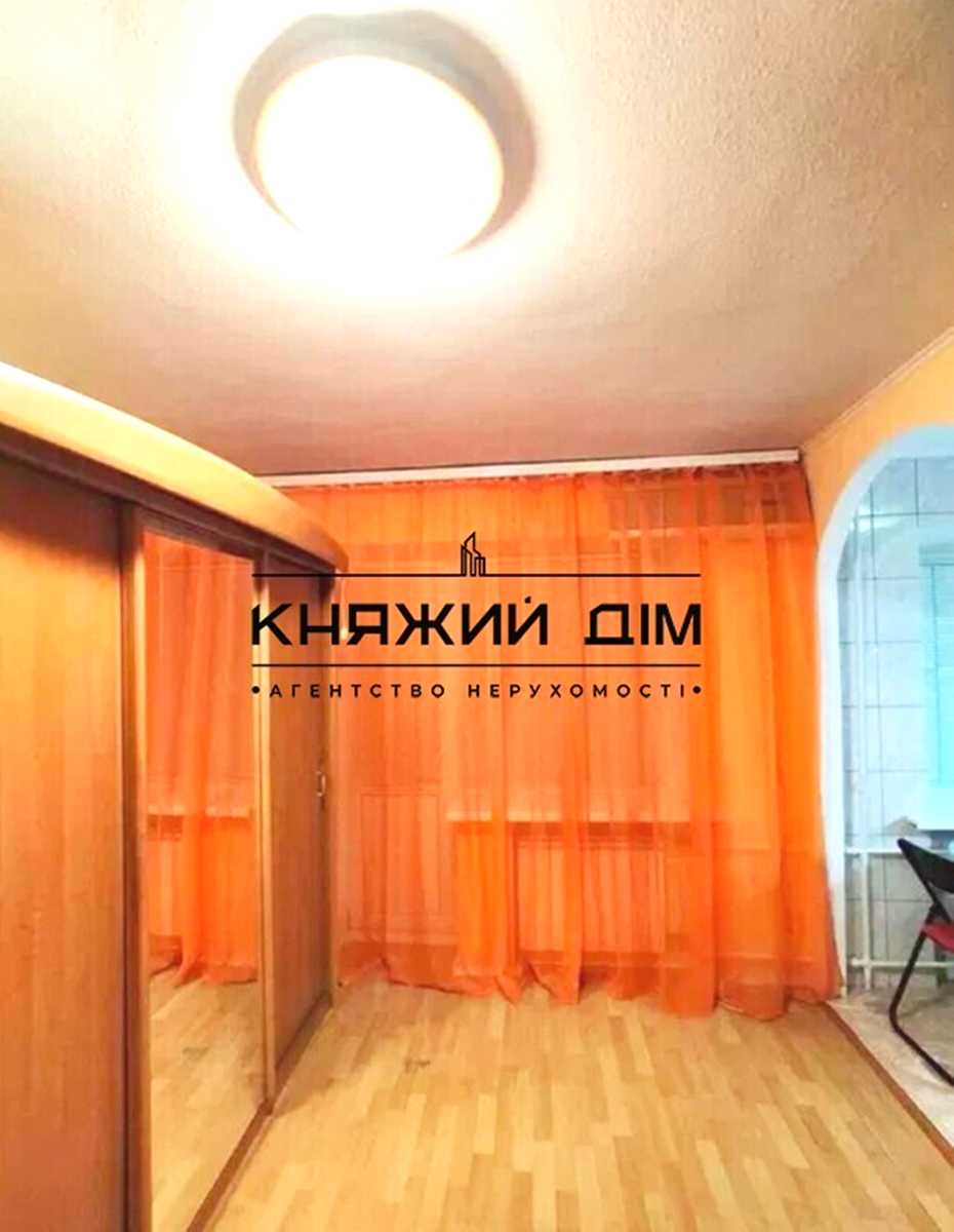 1877843657431676
