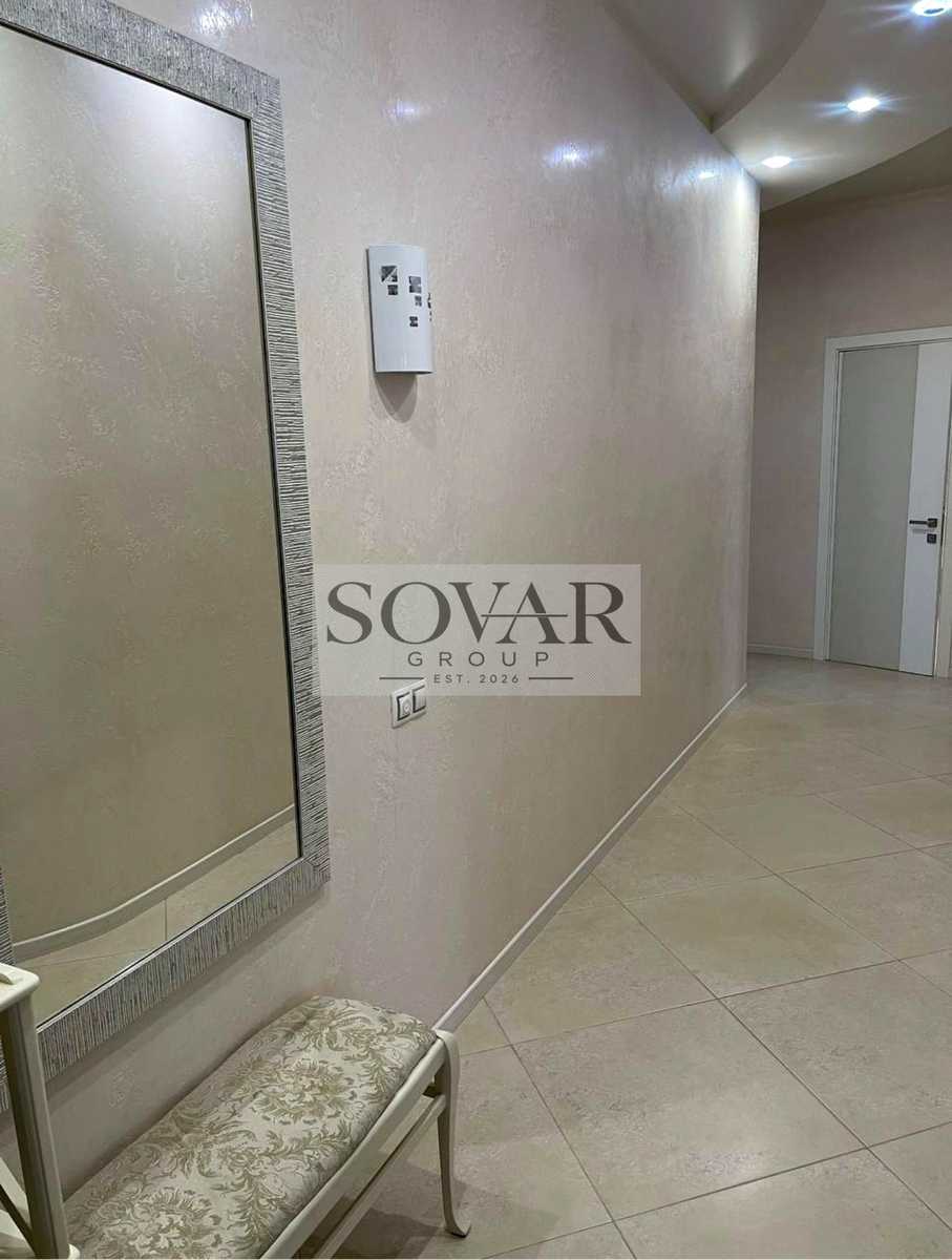 1877845289970428