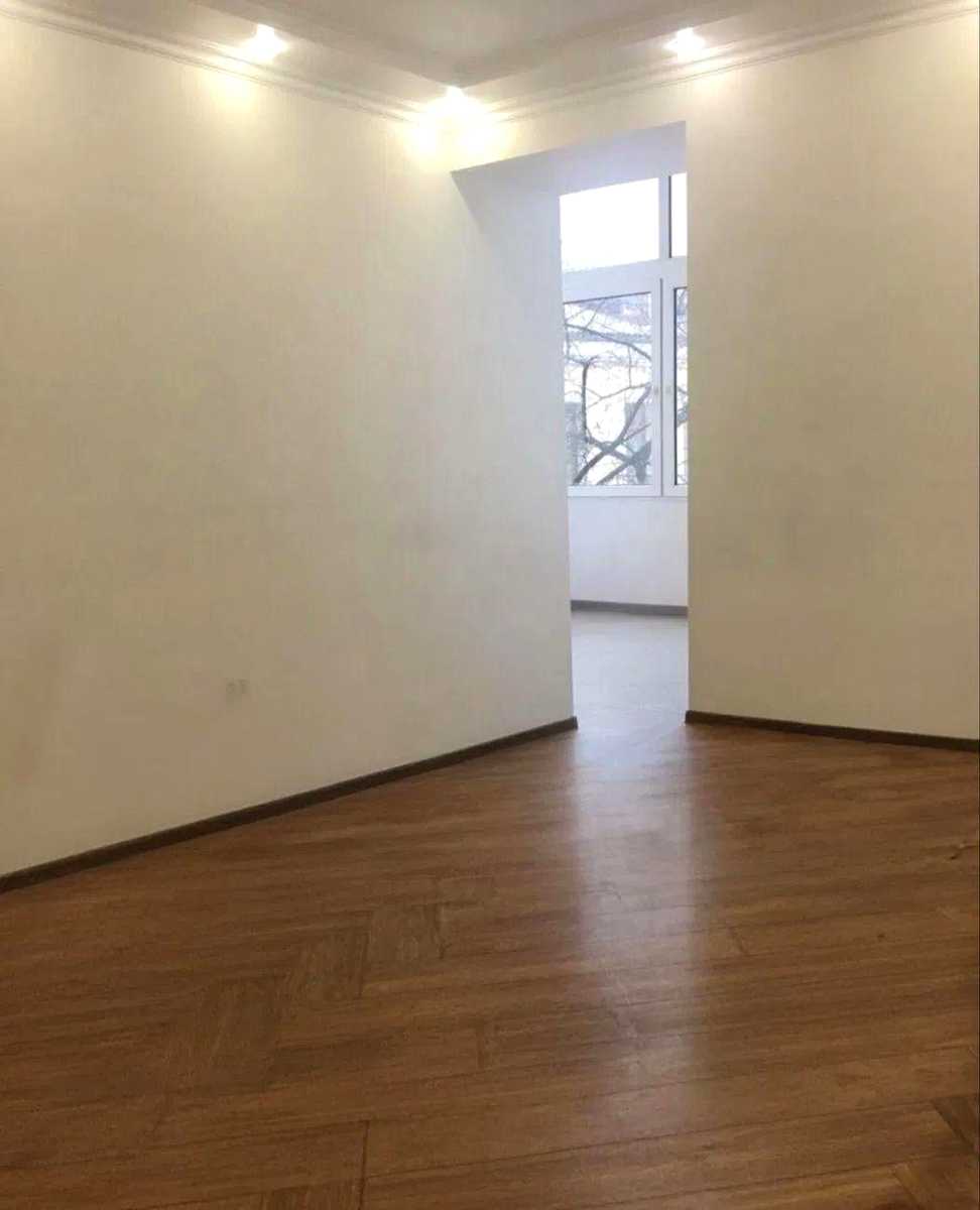 1877845395101635