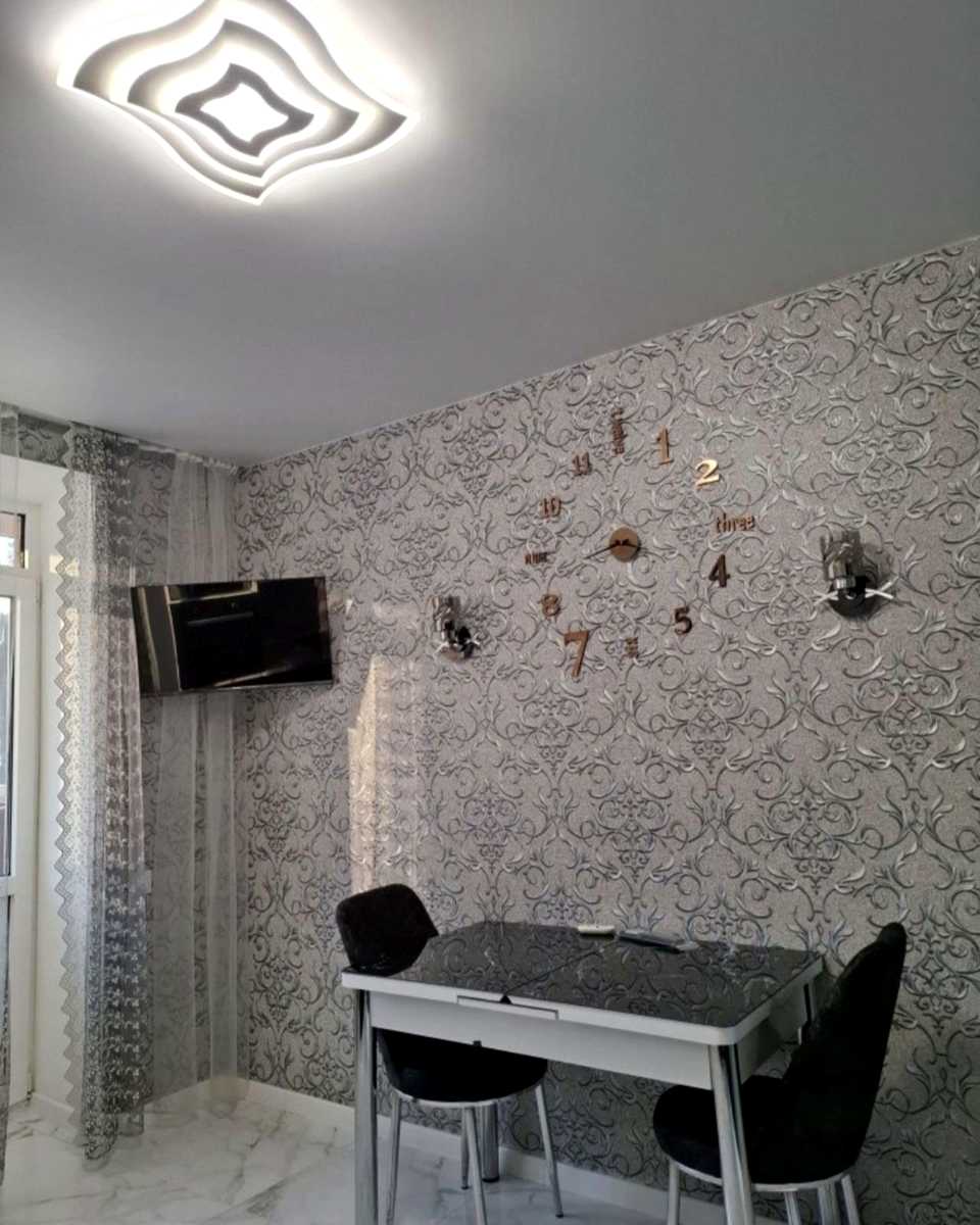 1877845565373908