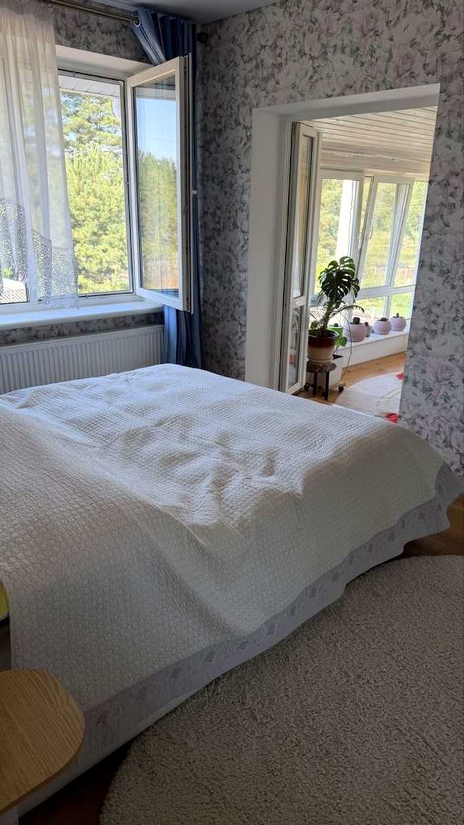 1877845738155782