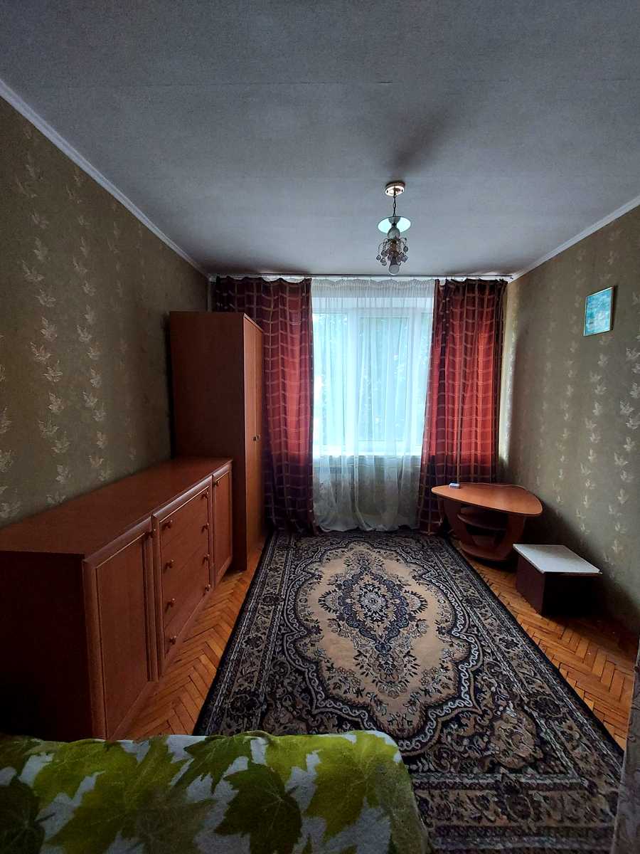 1877847205818391