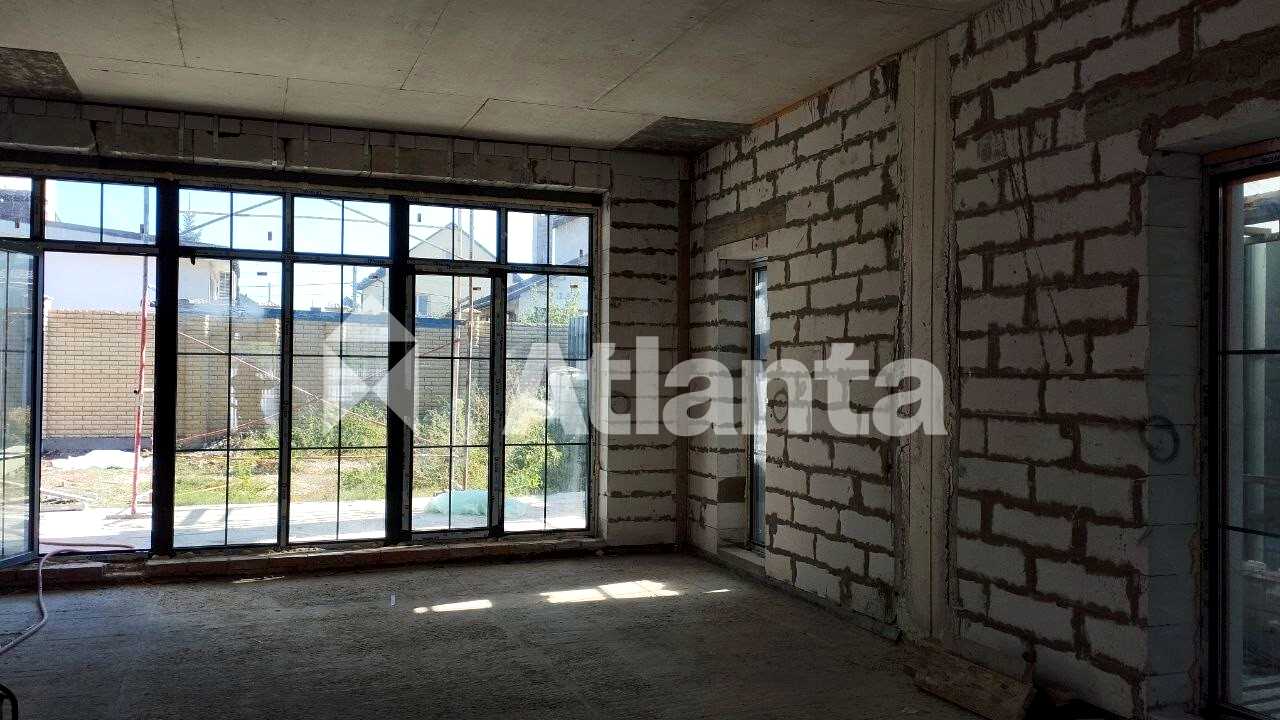1877847750374951