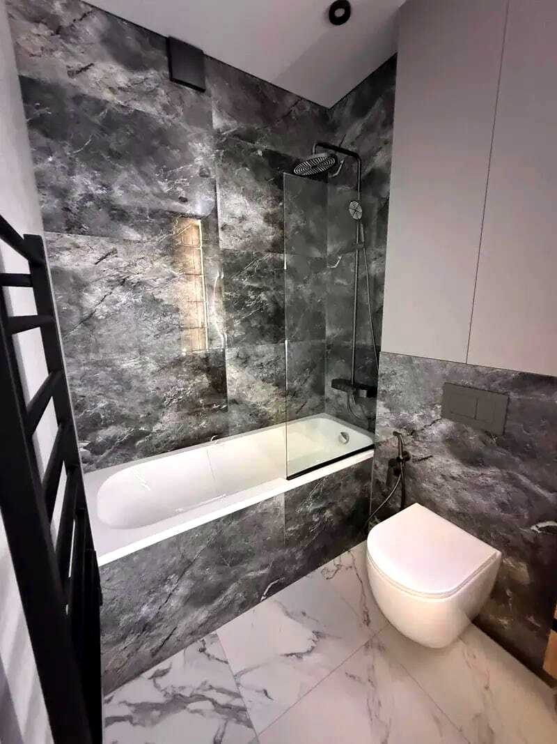 1877848274202083
