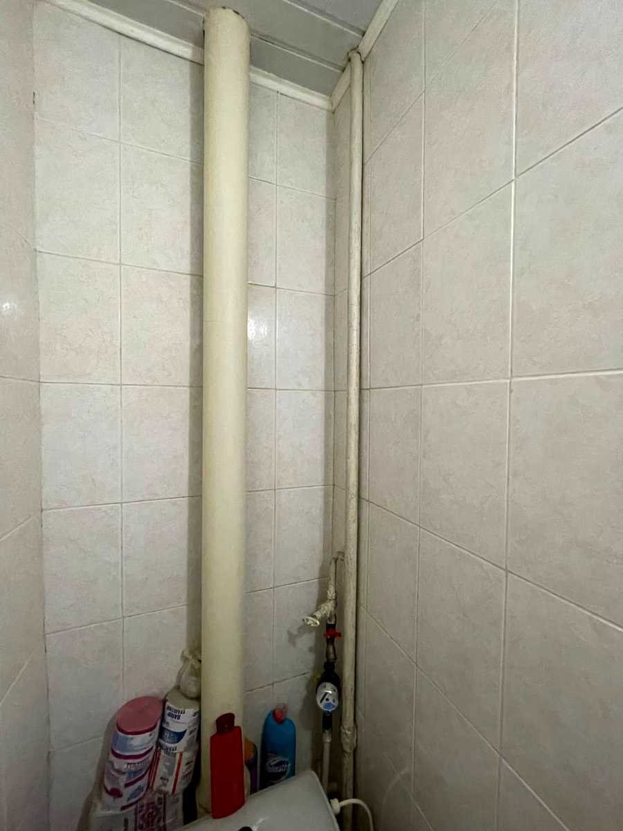 1877848485949922