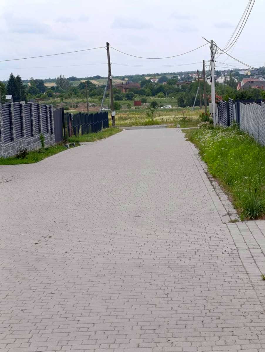1877848752566248