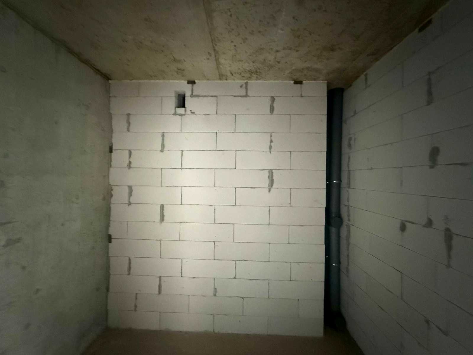 1877851275356384